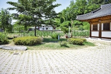 민족정서로 자연 노래한 서정시인 조지훈