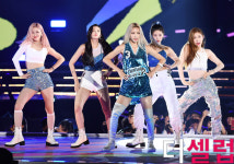 ‘2019 소리바다 어워즈’ 있지, 루키상 수상 “큰 상에 감사…초심 잃지 않겠다”