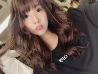 일본 AV배우 미카미유아(三上悠亜), 트와이스 콘서트 굿즈 구입 인증…