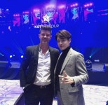 "황금인맥"…세븐, 팝가수 로빈 시크와 훈훈 케미스트리
