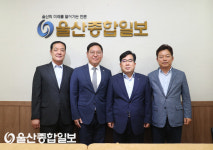 ‘창간 21주년’ 신창민 변호사, 본사 내방