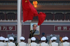 중국의 서방 전직 공군 조종사 영입 시도, 군사적 긴장 유발