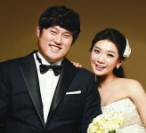 최준석, 미모의 아내