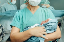 산부인과 교수 기소 반발 커져…전공의 미복귀 우려도