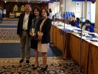 "학술대회에서 얼굴 맞댄