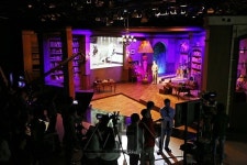 연극배우와 탐사보도의 만남, 배우 윤정섭