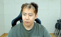 철구, 초특급 AV 스타와