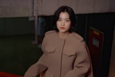 #마리가간다 프라다 모드 서울을 방문한 배우 김태리