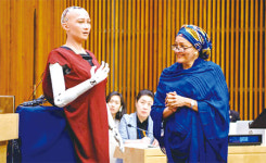 AI 로봇 ‘소피아’ UN 유튜브 1위