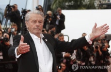 프랑스 영화배우 알랭들롱 향년 88세 별세...투병 끝 자택서 평화롭게 떠나