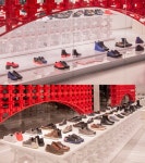 매장이야 갤러리야? 캠퍼, 판교현대百