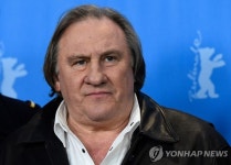 佛 국민배우 제라르 드파르디외, 여배우 강간혐의 기소