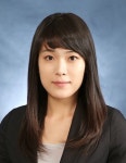 여군 법무관 출신,최초로 판사로 임용돼 군복 대신 판사복을 입는다