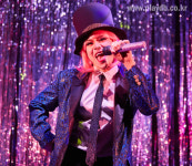 연극 ‘조지아 맥브라이드의 전설’ 개막…박은석, 강영석 등 배우들의 파격 변신 모습은?