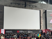 마츠시게 유타카와 고독한 미식가의 따뜻한 여정. 영화