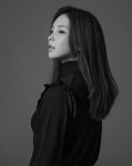 배우 유진, 새해 맞아 프로필 사진 공개