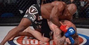 전 WWE 스타 바비 래쉴리, MMA 복귀 희망 "나는 싸우는 싶다"
