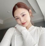 日 모델 겸 배우 후루하타 세이카, 비연예인과 혼인신고