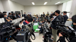 김영환 지사 정무라인 교체설..."사실 무근"