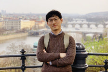 "외교관의 꿈 어린아이, 공무원 돼