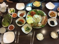 보쌈과 청국장이 맛있는집 : 고향밥상