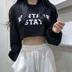 스테이 크롭 컷팅 맨투맨 : 럽 앤 제이