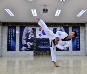 엔키즈스포츠센터 | 킴스태권도&슈퍼키즈&점핑&성인부