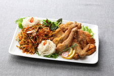 한앤둘치킨&츄릅 지족점