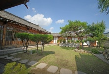 쉼한옥이용원 | 경주 쉼, 한옥스테이