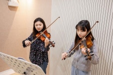 콘스탄트D에서실용음악학원 | 뉴 스트링 앤 보컬 음악학원