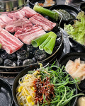 삼삼돌판생모듬오겹살 | 돌겹살