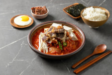 뼈대있는김치찜왜관점 | 팔조령김치찜 칠곡점