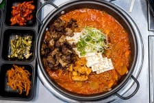 고기반햄반김치찌개&김치찜강서점 | 고기반햄반김치찌개&김치찜 상봉본점