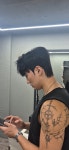 어나더 맨즈헤어