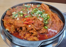 흥대감 김치찜