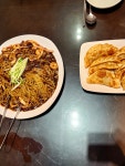광주 중화요리 맛집 연경 웨이팅 있는 점심 맛집 삼선쟁반짜장 & 수제군만두 오늘의 점심 머뉴 추천해요. *주소 : 광주시 광산구 용아로 432...