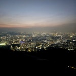 일몰명소라는 소문 듣고 갔는데 시간이 늦어서 야경감상. 가는길이 넘 무섭고 이게 정녕맞나 의심 백번하면서 올라갔는데 대만족! 9월의 바람이...