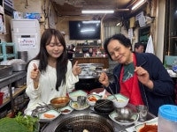 냉면끝집 별내점 | 후식냉면 역시 평양식으로 아주 나이스하고, 서비스로 나오는 식혜는 생고구마 잘 구워 놓고 끝에 꼭 같이 드시면 끝납니다. 고기값이 다른집에...