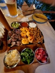코레아노스 타코바(Coreanos Taco Bar) 대구점 | 녹사평 언덕위 뷰가 다한 멕시칸 요리.타코전문점 가을 바람에 고수 듬뿍 타코🌮&맥주 #코레아노스키친녹사평점 ✅️ 주소: 서울 용산구...