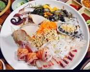 조개찜.회청정수산 | #조개찜 으로 유명한 #화도수산 겨울이 되니 #석화 #굴찜 그리고 #대방어 가 등장! 우리들의 취향을 저격한 새콤달콤 #모듬회 를 주문~ #조개찜 을...