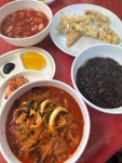 정읍 비빔짬뽕으로 유명한 양자강 😊 다른 곳과 차별된 이곳만의... 비빔이다보니 국물이 적고 짭짤했지만 양자강만의 고유 메뉴이기에...