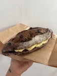 쉼카페 인천지검점 | 🥖 쉼, 베이커리 초코바게트, 소금빵, 에그타르트 등등 뭐하나 빠짐... 인천시청디저트 #인천카페추천 #인천시청카페추천 #선팔 #맞팔