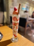 카페그랑주(대덕비즈센터점) | #오늘클립챌린지 롱롱 파르페 떨기가 정말 달았당 #카페그랑주
