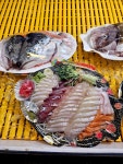 태릉수산회포장전문 | #오늘클립챌린지 올만에 회 포장해서 먹었네요. #강서수산시장 #회포장 #모둠회 초밥10피 서비스