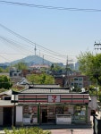 세븐일레븐 종로창의문점 | 을 걷다 우연히 발견…. 이미 많이 알려진듯… 장소 : 세븐일레븐 종로사직점 서울 종로구 인왕산로1길 29 #오늘클립챌린지