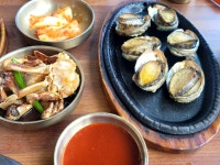 보이는 멋진 풍경 보면서 식사 할 수 있는 곳! #오늘클립챌린지 #우도소섬전복#소섬전복#혼례상세트 #전복뚝배기#전복성게미역국#전복버터구이