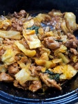 #오늘클립챌린지 #통나무집닭갈비 #춘천닭갈비 재료가 신선하고 소스가 넉넉해서 볶음밥까지 해먹기 좋아요.