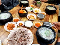 구구왕온양점 | 아산 온양온천역풍물5일장 쇼핑 후 가족 외식은 구구이 순대국에서... #오늘클립챌린지 #가족외식장소추천 #아산구구이순대국 #아산구구이순대국...