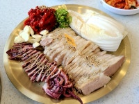 #오징어보쌈세트 쌀이 들어간 칼국수 면 오징어랑 보쌈이 너무 부드러워서 자꾸 생각나는 맛