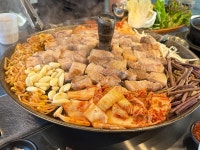 뚬방각하솥뚜껑생삼겹살 | #오늘클립챌린지 #솥뚜껑생삼겹살